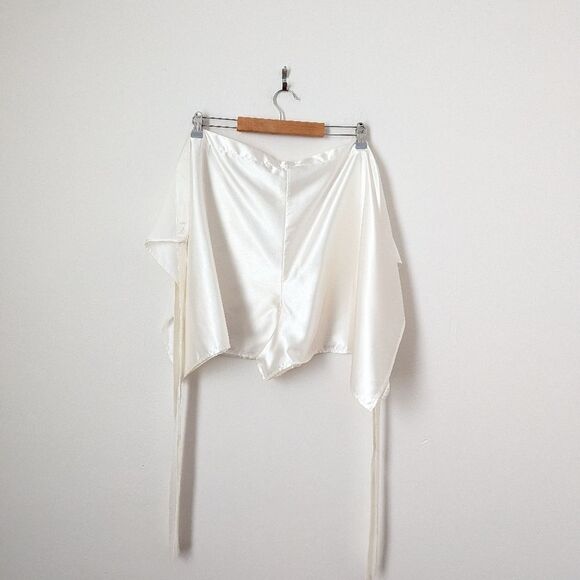 Baliawear ivory satin Belle long sleeve top wrap shorts multiway matching set - Picture 7 of 8